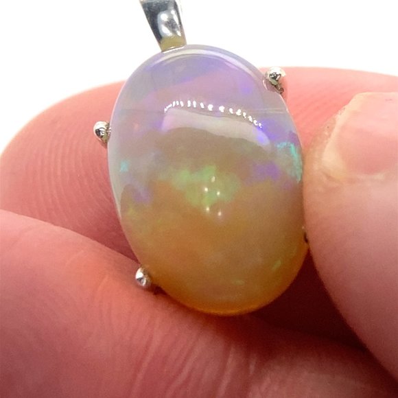 Opal 7.78ct Platinum Finish Solid 925 Sterling Silver Pendant